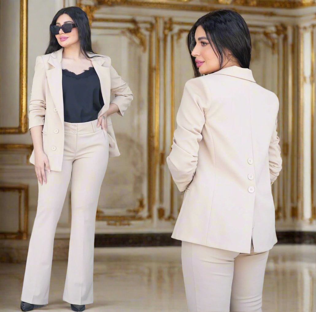 Costumul Kiara